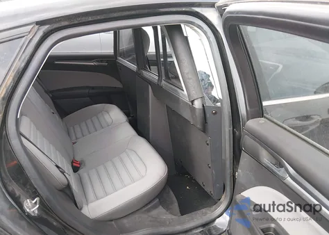 2015 Ford Fusion Hybrid S z USA, uszkodzony, nr VIN 3FA6P0UU8FR307885